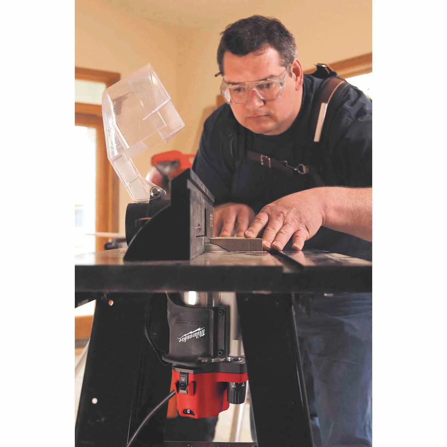 Milwaukee 5616-20 2-1/4 Max-Horsepower EVS BodyGrip Router