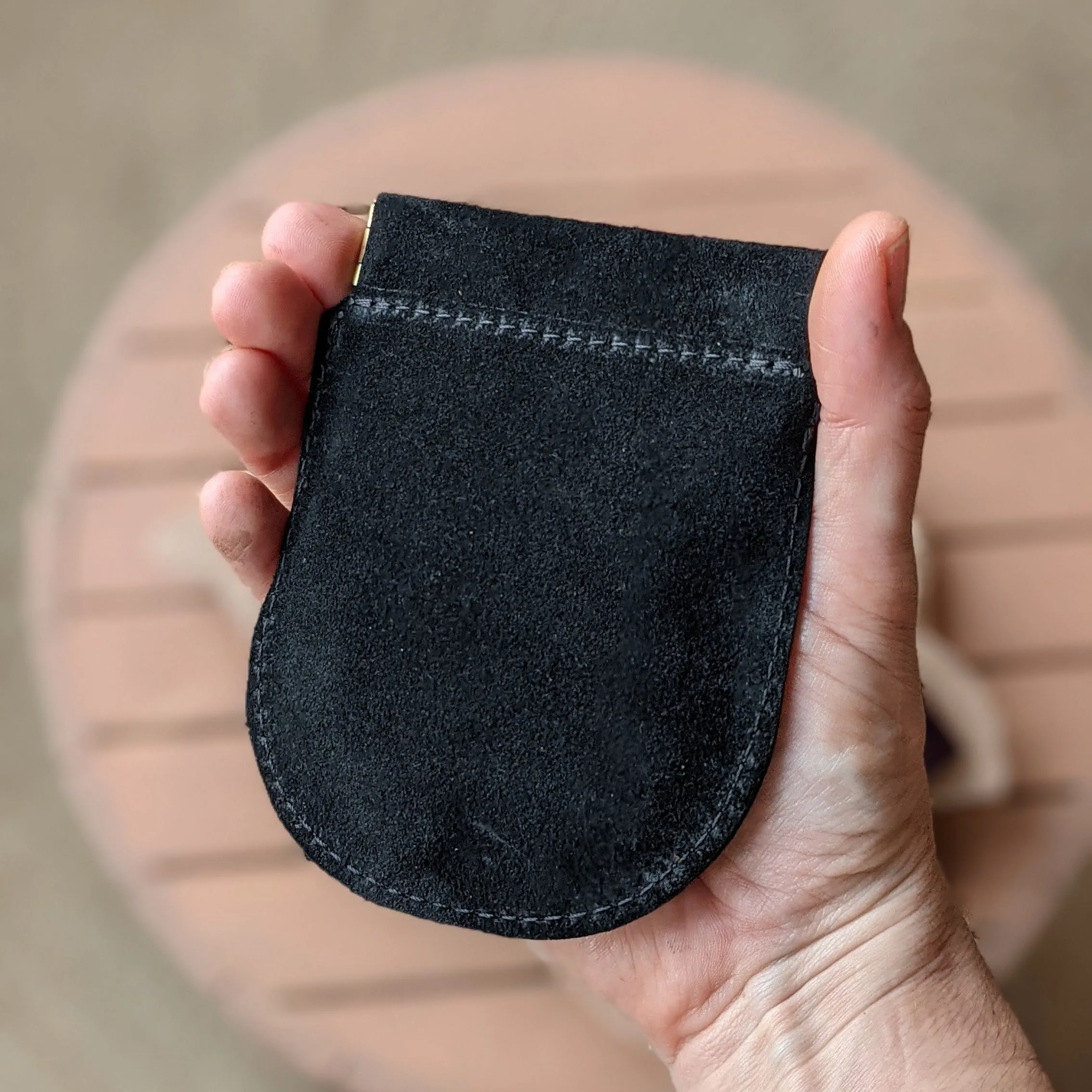 Pebble Pinch Pouch, Black