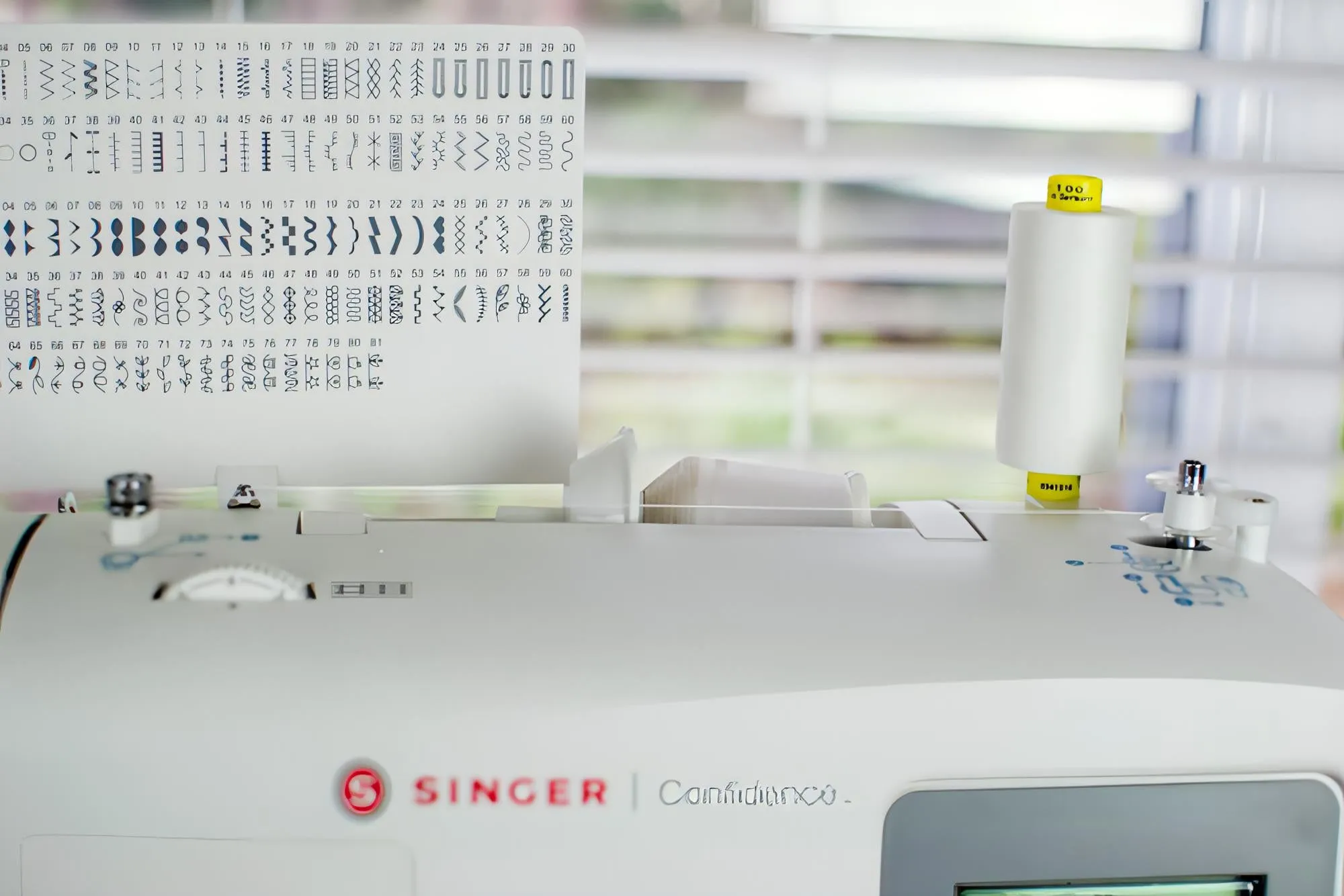 Singer Confidence 7640 Sewing Machine - 200 stitch patterns with extension table included